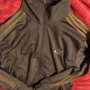 Mens Adidas brown/tan strip